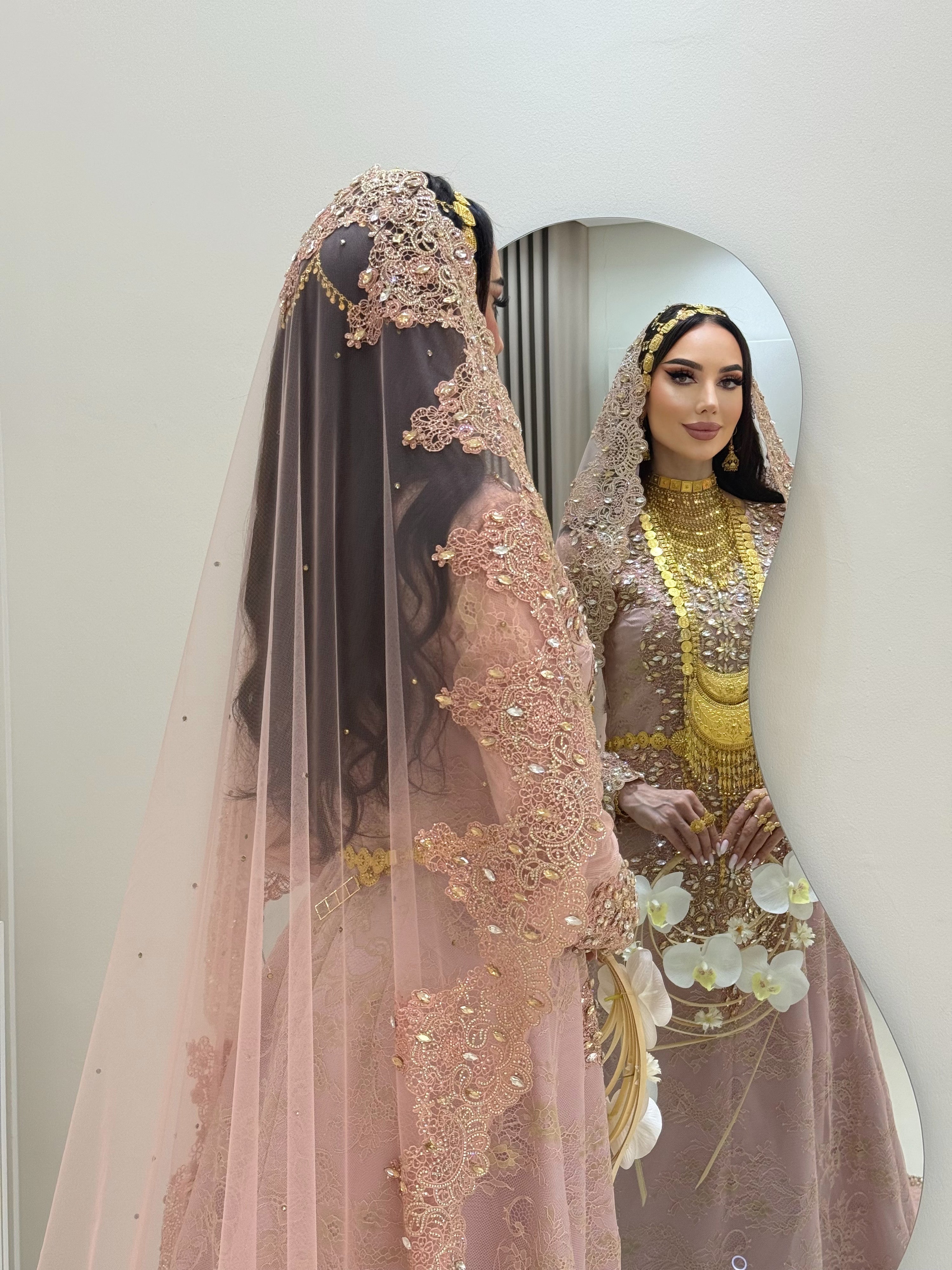 Brides