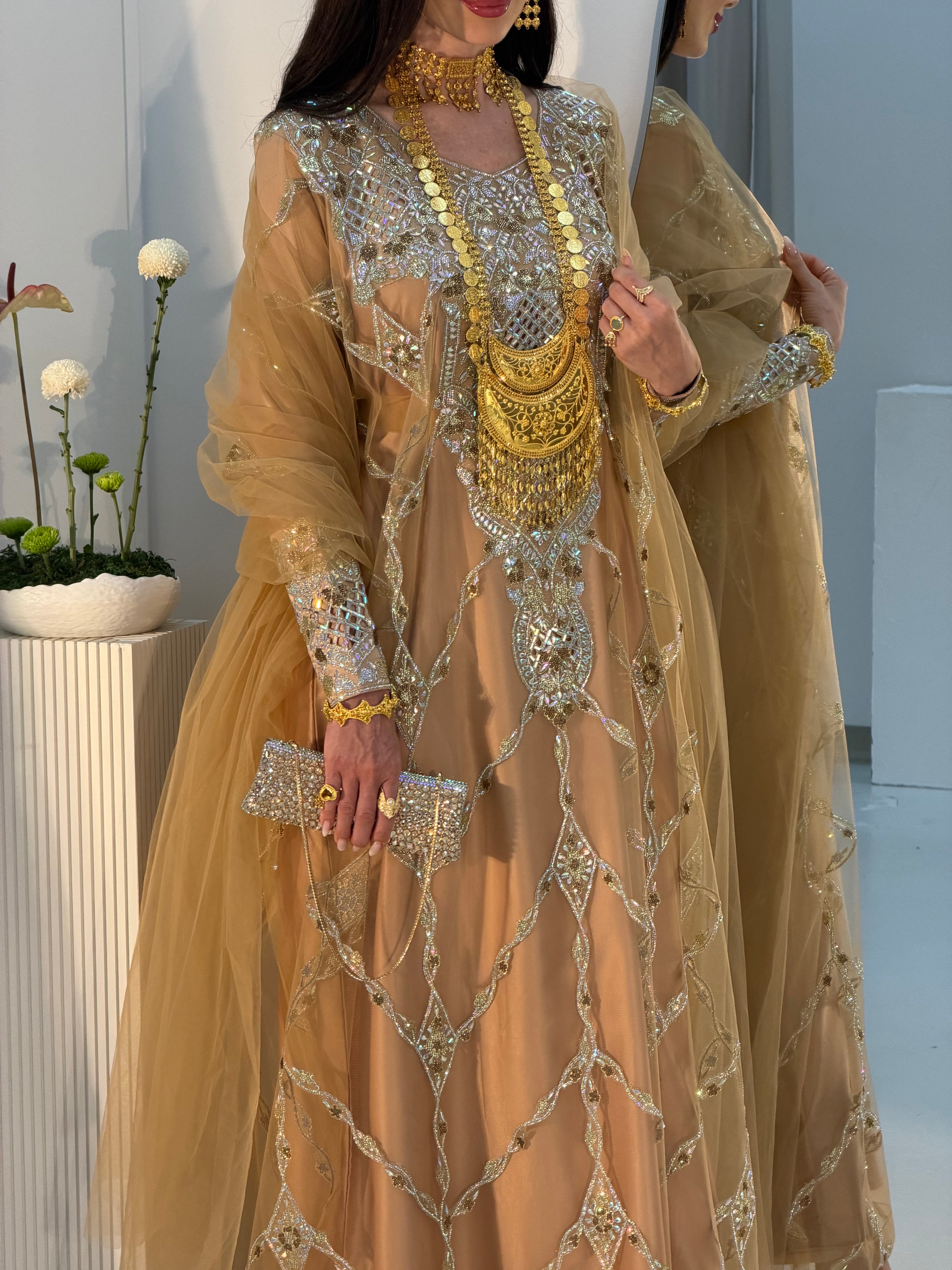 J23